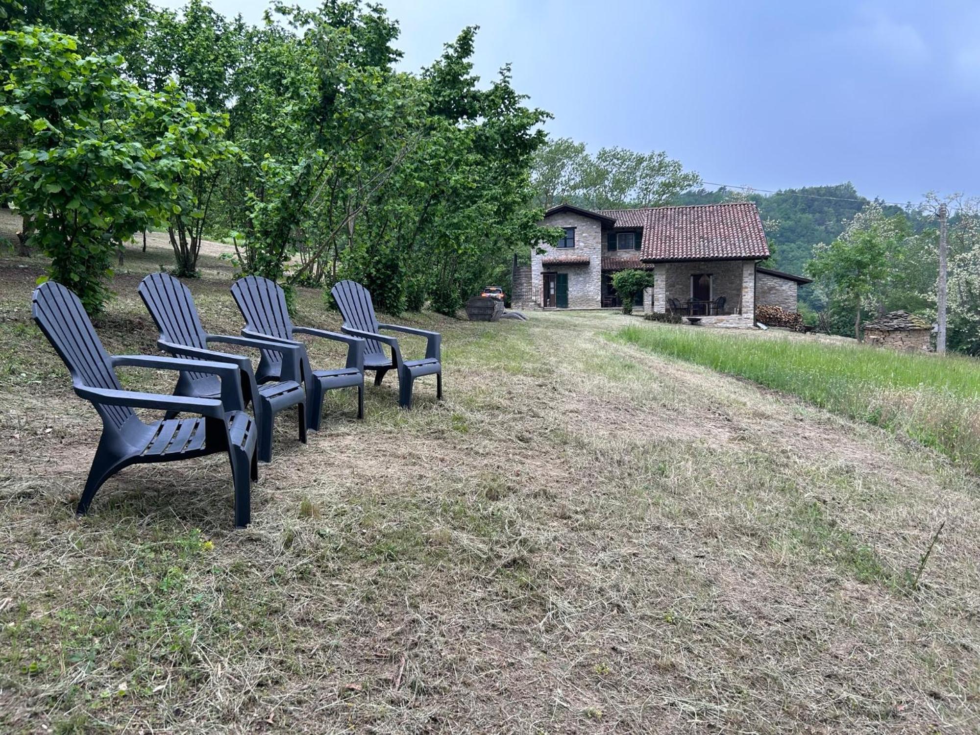 Vakantiehuis Casa Dolce Vista Monastero Bormida Exterior photo